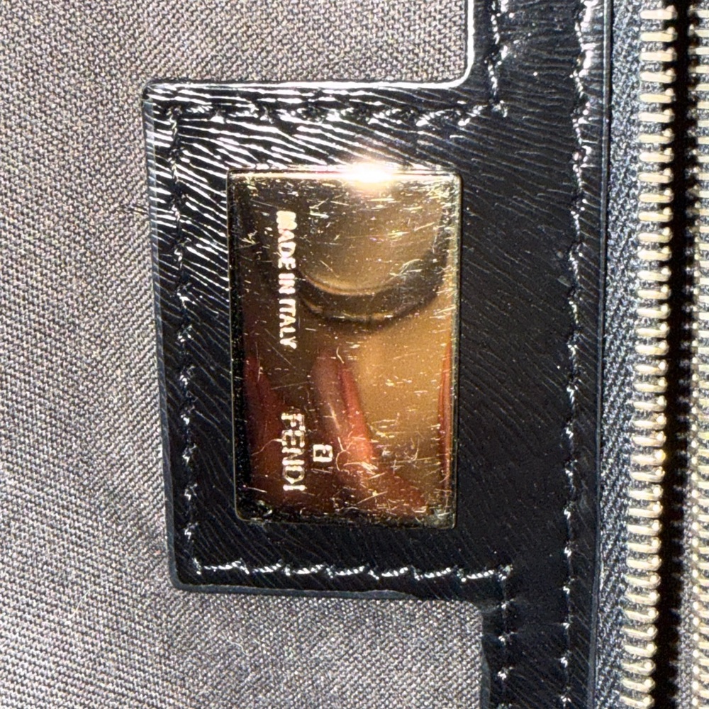 Authentic Fendi Chef Bag Black FF Zucca
Jaquard Hobo - Picture 10 of 14